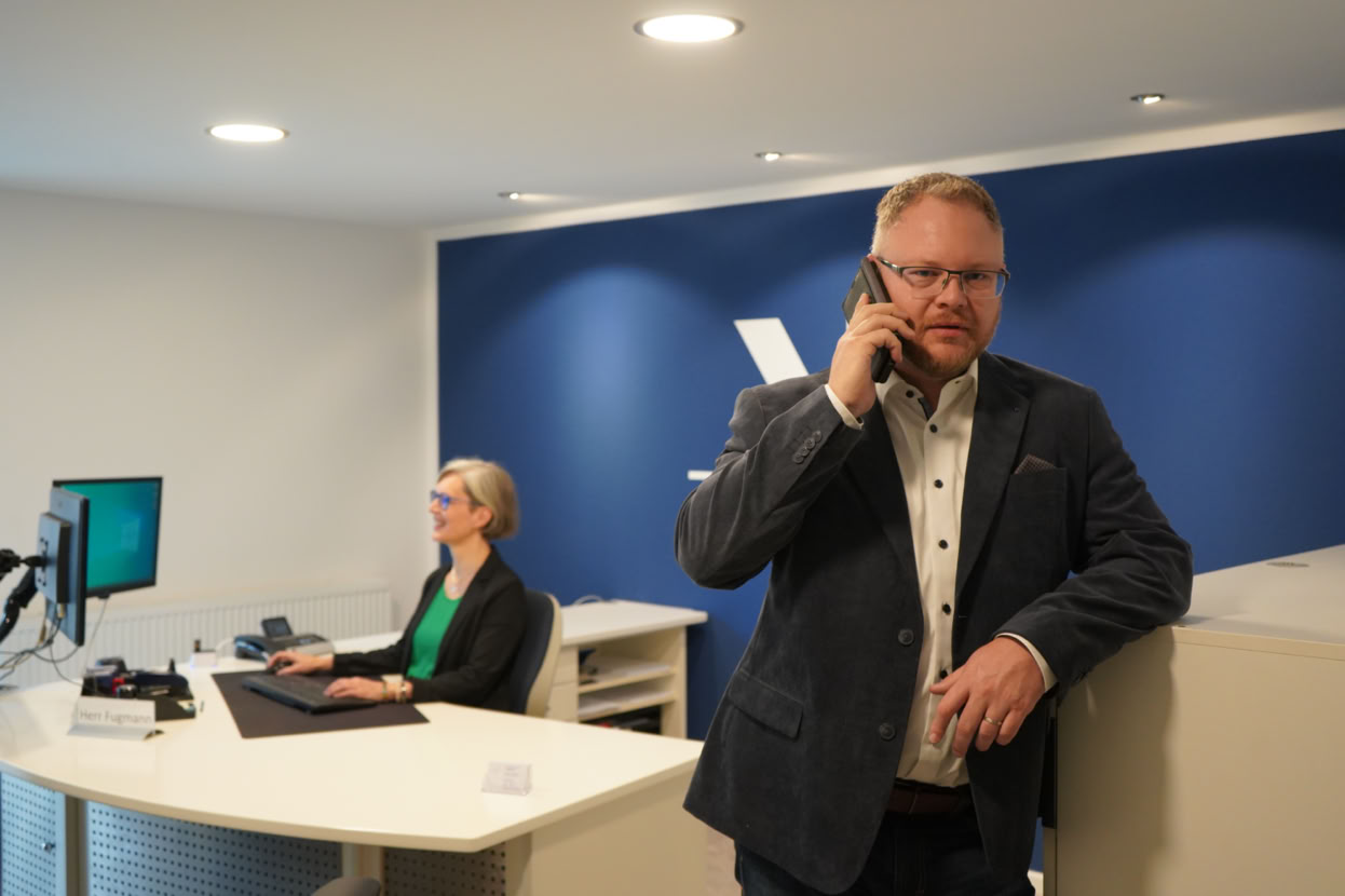 Teamwork im Versicherungsbüro Fugmann, Gerolzhofen